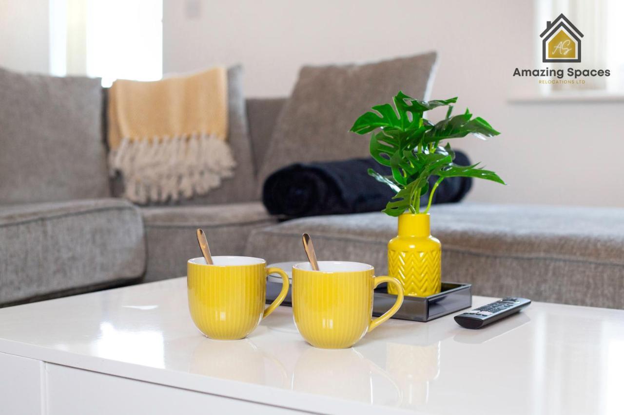 Large Unique 2 Bedroom Duplex Apartment With Private Parking & Free Wifi - Vat Qualifying By Amazing Spaces Relocations Ltd Warrington Exterior photo
