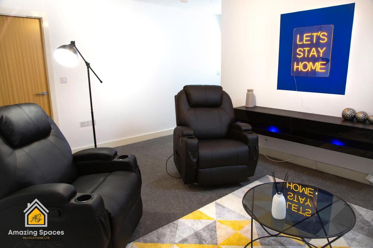Large Unique 2 Bedroom Duplex Apartment With Private Parking & Free Wifi - Vat Qualifying By Amazing Spaces Relocations Ltd Warrington Exterior photo